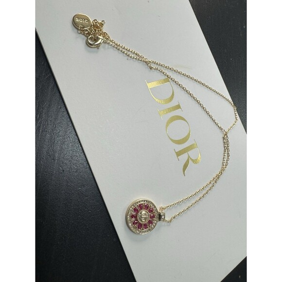 Christian Dior Stamped CD Authentic Magenta Crystals Medallion Necklace Chai - Picture 3 of 16